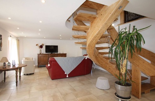 Champ-le-Duc Cottage | Spacious 10-Person House with Full Amenities, Near Top Attractions in French Countryside