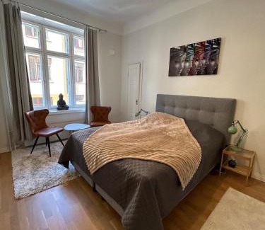 Ullanlinna Apartment | Spacious 110m2 family home