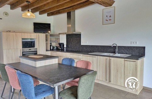 Bannes Cottage | Spacious 12 pers. cottage with games and modern comfort