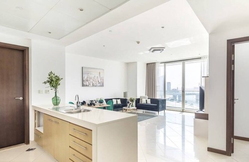 Dubai Festival City Apartment | Spacious 1BR Apartment With Lovely Dubai Creek Views