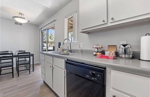 Gilbert Apartment | Spacious 1BR for Work or Rest