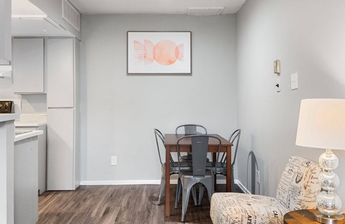 North University Apartment | Spacious 1BR in Hydepark 3242