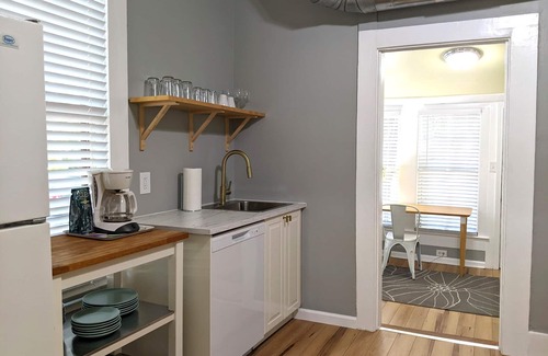 Hyde Park House | Spacious 1BR w/Office in Hyde Park