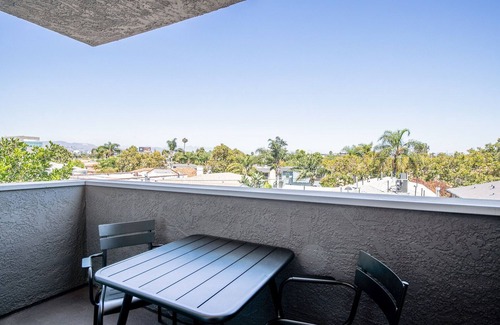 Beverly Grove Apartment | Spacious 1BR, walking distance to The Grove, Beverly Center by Blueground