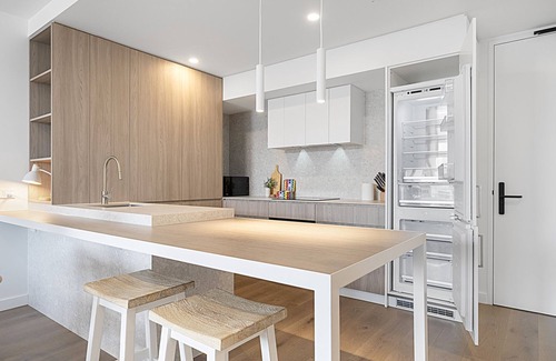North Fremantle Apartment | Spacious 2-Bed Apartment in North Fremantle