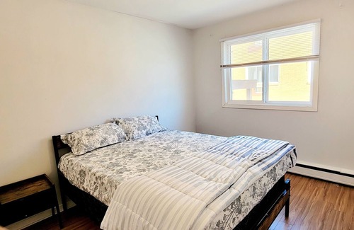 Regina House | Spacious 2 Bed Private Entire Apartment Suit in the Heart of the City