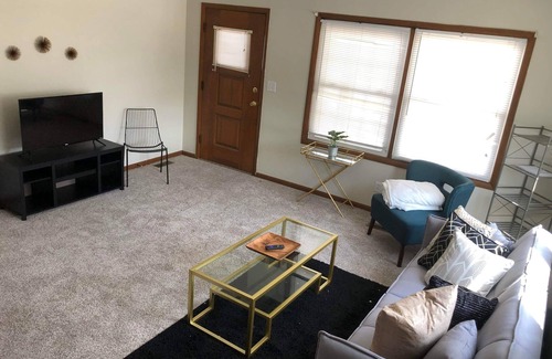 Pittsboro House | Spacious 2-Bedroom Apartment - Close To It All!