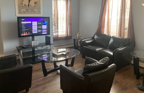 Hartford Condo | Spacious 2 Bedroom condo unit, Centrally Located!