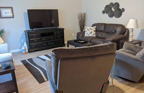 Calhoun Condo | Spacious 2 bedroom condo with garage and private patio, quiet end unit
