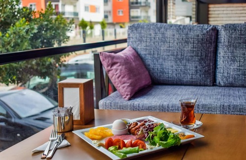 Sarsu Mahallesi Apartment | Spacious 2 Bedroom for 5 With Mountain View. Free Wifi