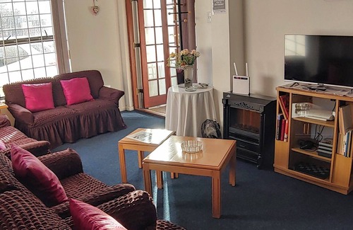 Strand Apartment | Spacious,2-bedroom,seaside apartment,unique patio