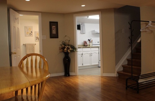 Woodstock Apartment | Spacious 2 Bedroom Suite Near Southside Park