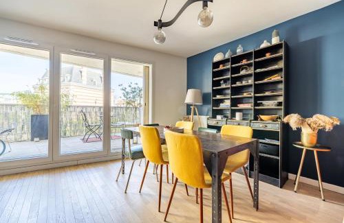 Bagnolet Apartment | Spacious 2 bedrooms with Parking, Terrasse, near Metro 3