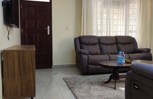 Kisumu Apartment | Spacious 2 BR Apartment with WiFi, AC and Parking
