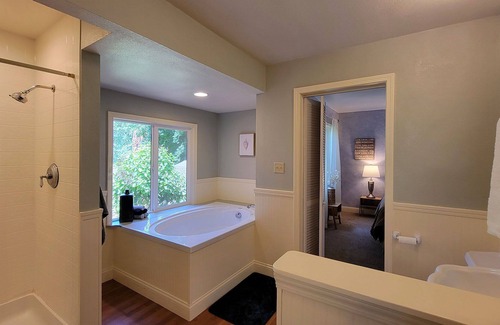 Gold Hill House | Spacious 2 home property on the rogue river! Sleeps 14 w/Swim Spa