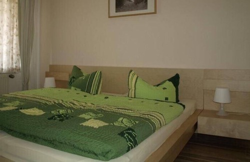 Horumersiel Apartment | Spacious 2 room apartment, quiet central location, 5 minutes to the beach