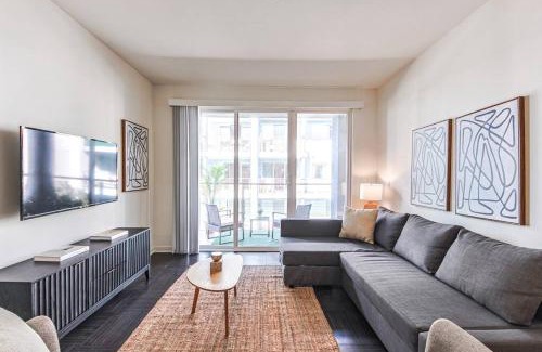 Marina del Rey Apartment | Spacious 2BD 2BA with Huge Balcony, Near Venice Beach & Fun!