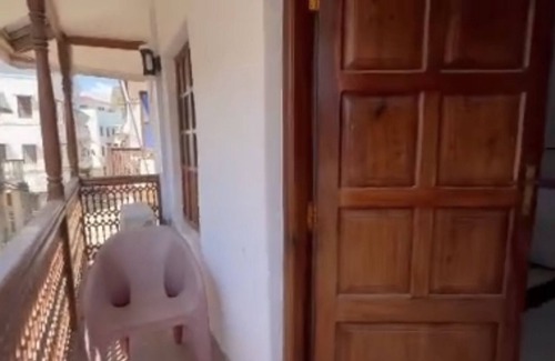 Stone Town Apartment | Spacious 2bd/2bth Luxury Stone Town Apartment - Close to Best Eateries!