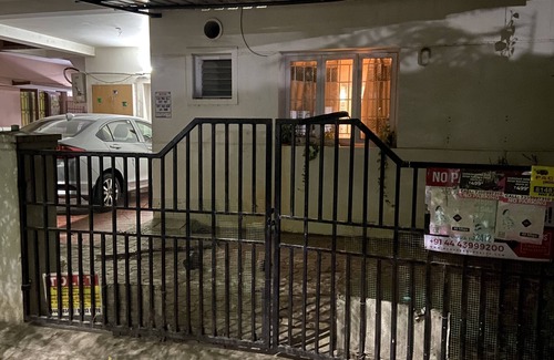 Mylapore Tiruvallikk Apartment | Spacious 2bhk in Tiruvanmiyur - 5min from beach