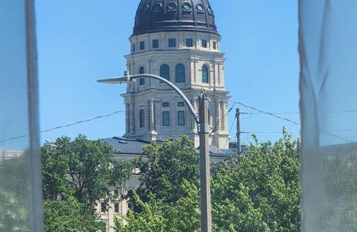 Downtown Apartment | Spacious 2BR Apt Downtown, 2 Blocks from State Capitol