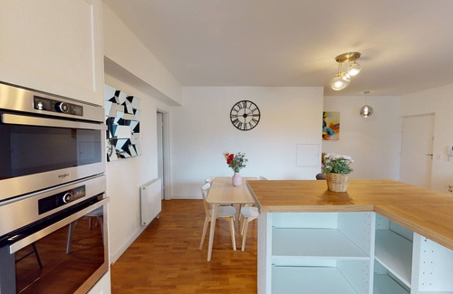 Saint-Denis Apartment | Spacious 2BR APT. Mins from Paris Top Attractions