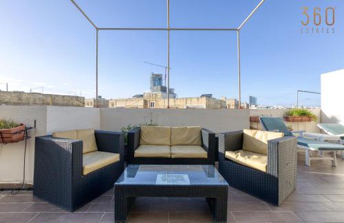 Ta' Xbiex Apartment | Spacious 2BR home with Large, Private Sun Terrace by 360 Estates