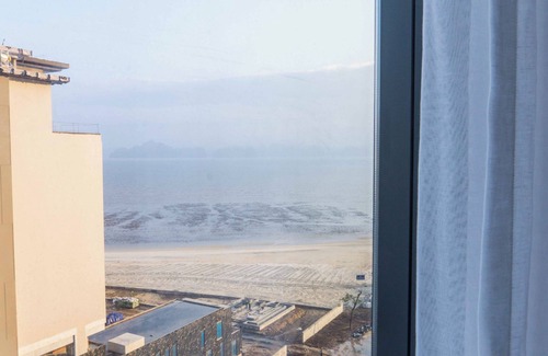 Ha Long Apartment | Spacious 2BR City View | Stylish Living at A La Carte