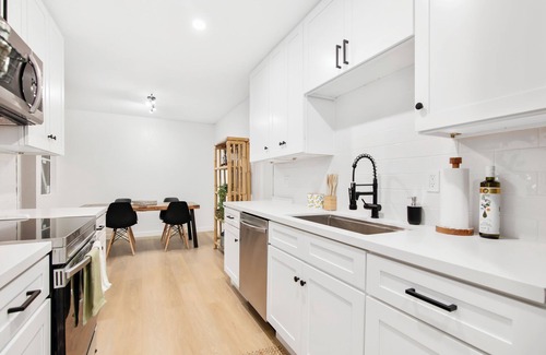 Mount Helix Apartment | Spacious 2BR w/Fast Wi-Fi + Parking in El Cajon