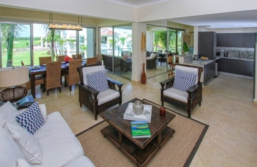 Punta Cana Apartment | Spacious 3 BDR fully-equipped condo with pool and golf view