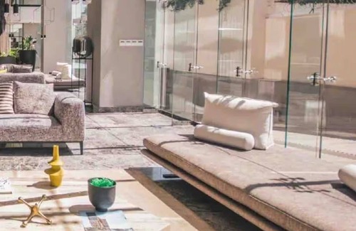Zona Minerva Apartment | Spacious 3 bedroom apartment located in nice Colonia Americana with sky pool.
