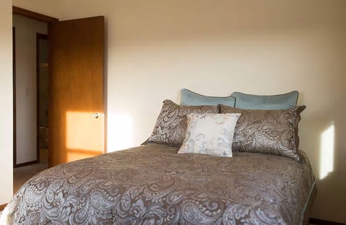 Omaha House | Spacious 3 Bed /2 Bath property with full amenities on tree line boulevard