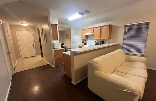 College Park House | Spacious 3 Bed/2Bath House in Conroe