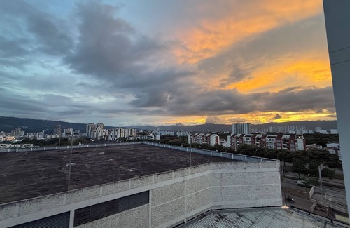 Floridablanca Apartment | Spacious 3-bedroom apartment with AC, WiFi in charming Floridablanca