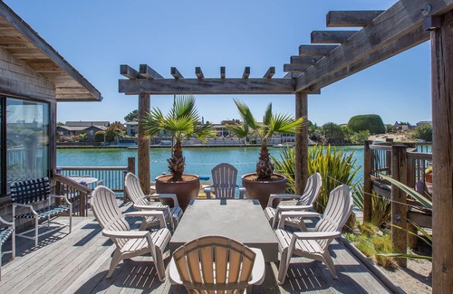 Stinson Beach House | Spacious 3 bedroom home on Seadrift Lagoon