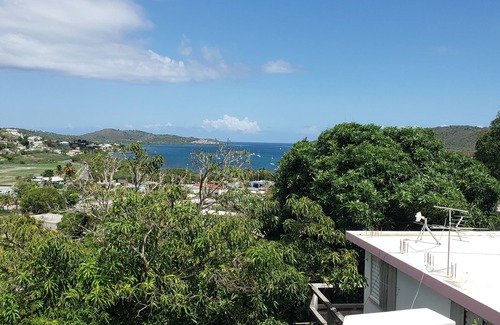 Villa Flamenco House | Spacious 3 bedroom 2 bath home close to town
