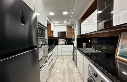 Nasr City Apartment | Spacious 3-bedroom apartment with WiFi, AC in charming Cairo
