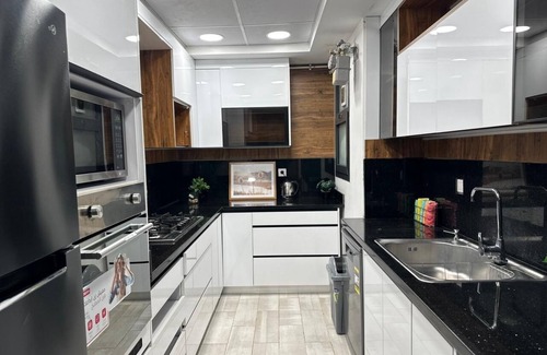 Nasr City Apartment | Spacious 3-bedroom apartment with WiFi, AC in charming Cairo