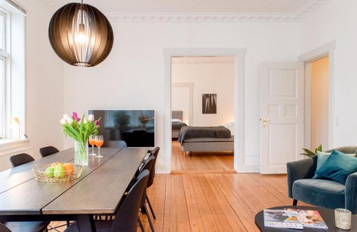 Midtbyen Apartment | Spacious 3-bedroom apartment in the heart of Århus