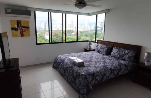 Punta Paitilla Apartment | Spacious 3-bedroom apartment in charming Panama City with WiFi and AC