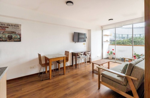 Santa Catalina Apartment | Spacious 3-Bedroom Apartment near San Isidro, next to Santa Catalina mall.