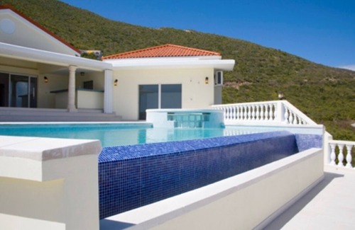 Red Pond Estates Villa | Spacious 3 bedroom villa with pool in Red Pond