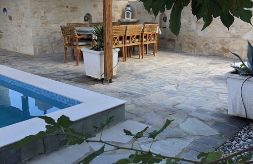 Roumeli Villa | Spacious 3 bedroom Villa with private pool, patio and roof terrace.