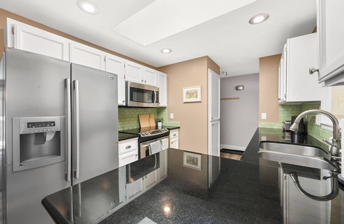 North Creek House | Spacious 3 BR Private Home w/King Bed in Bothell