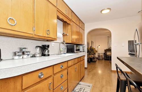 Waukegan House | ☆Spacious 3bdr near 6 Flags-Naval Base-Casino☆