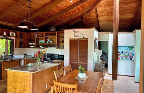 Haiku House | Spacious 3br/1ba home, A/C & WiFi