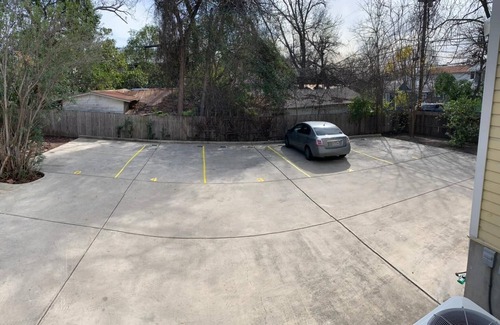 Alta Vista Condo | Spacious 3BR/2BA 1st Floor Apt in Historic Alta Vista, SA, 20% Off! Free Parking