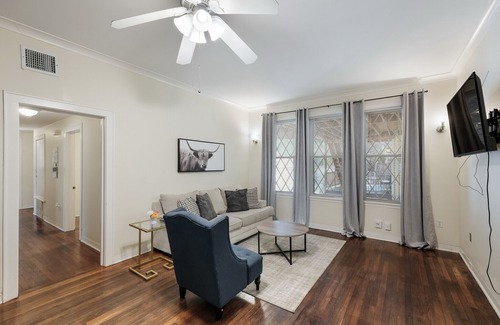Alta Vista Condo | Spacious 3BR/2BA 1st Floor Apt in Historic Alta Vista, SA, 20% Off! Free Parking