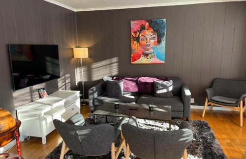 Gjerdrum Municipality Apartment | Spacious 3BR Apartment - Fast Wi-Fi - Free Parking - Near Oslo Airport & City - Les Homes