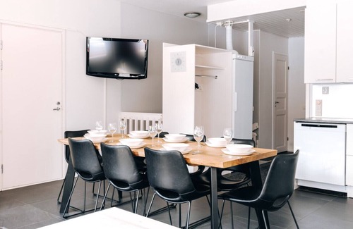 Sirkka Apartment | Spacious 3BR Holiday Apt with Sauna & Parking