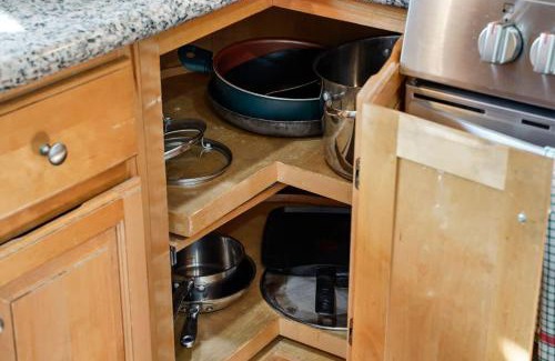 Silver Terrace Apartment | Spacious 3BR, One and a half Bath 2nd Floor in San Francisco